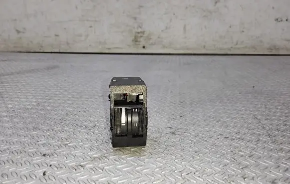 Audi A3 S3 8L Headlight level height control switch 8L0919094A