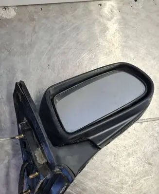 Mazda 323 F Front door electric wing mirror E13010089