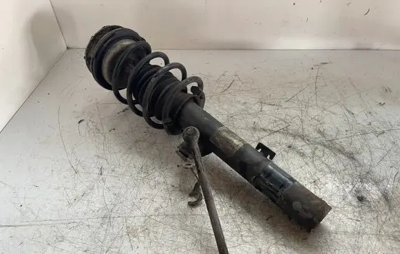 BMW 1 E81 E87 Front shock absorber with coil spring 3131678602301 6786023