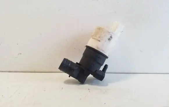 Jaguar XE Windscreen/windshield washer pump BK2117K624BA