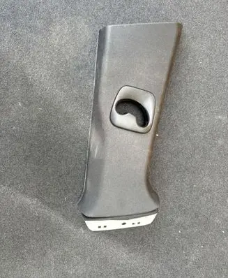 BMW X4 F26 (B) pillar trim (top) 7337606 71812