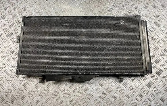 Subaru Legacy A/C cooling radiator (condenser)