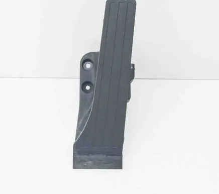 Mercedes-Benz GLC X253 C253 Accelerator throttle pedal A2533000104