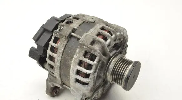 Skoda Yeti (5L) Generator/alternator 03L903023K