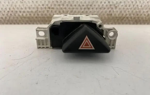 Ford Focus Hazard light switch 2M5T13A350AA