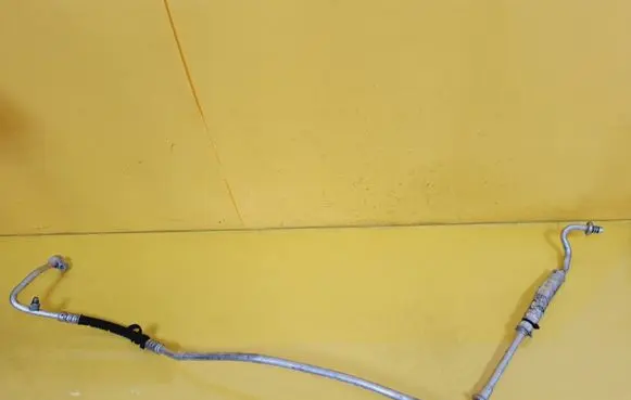 Ford Fiesta Air conditioning (A/C) pipe/hose 