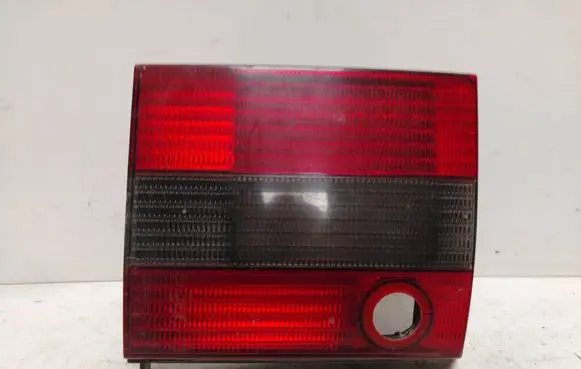 Tailgate rear/tail lights