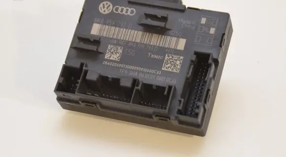 Audi A4 S4 B8 8K Door control unit/module 8K0959793D