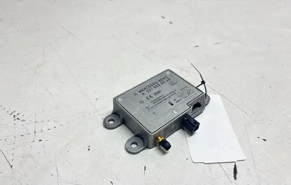 Mercedes-Benz ML W166 Aerial antenna amplifier A2219050040