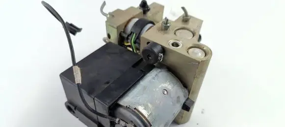 Chevrolet Corvette C7 ABS Pump