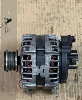 Nissan Qashqai Generator/alternator 231004EA0A