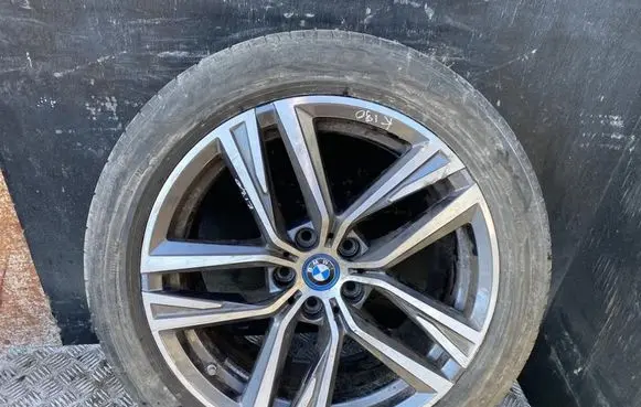 BMW i4 R18 alloy rim 6896770