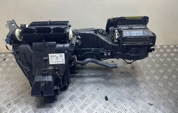 Volkswagen PASSAT CC Interior heater climate box assembly 3C1820308