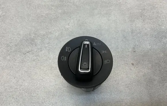 Skoda Superb B8 (3V) Light switch 3V0941431