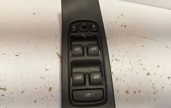 Volvo V60 Electric window control switch 31343102