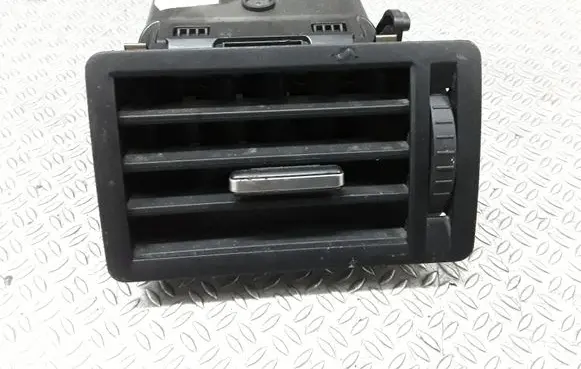 Ford C-MAX I Dash center air vent grill 3M51R018B08AFW