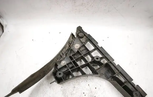 Audi A4 S4 B5 8D Rear bumper mounting bracket 8D9807484AA