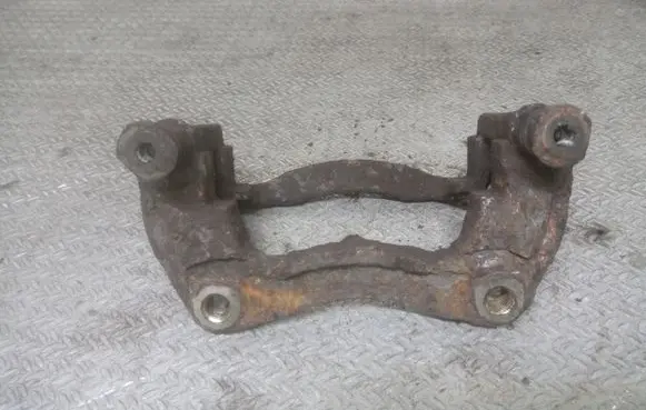 Volvo S40, V40 Front Brake Caliper Pad/Carrier 