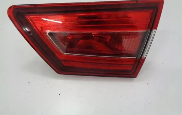 Renault Clio IV Tailgate rear/tail lights