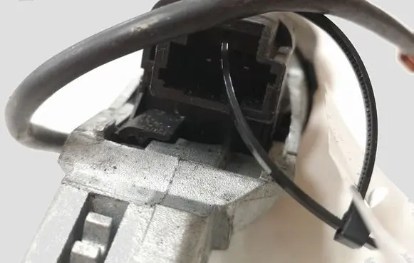 Citroen C5 Ignition lock 9648445180