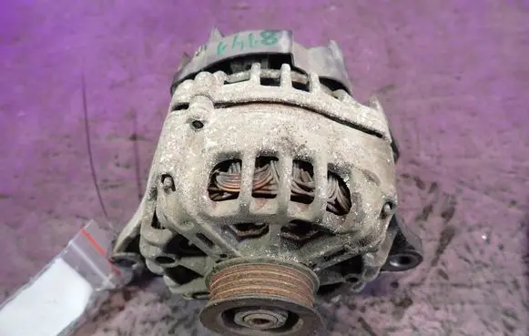 Nissan Note (E11) Generator/alternator 23100AX62B