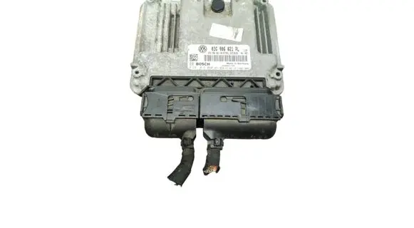 Volkswagen Golf V Engine control unit/module 03G906021PL 03G906021AN 0281014060