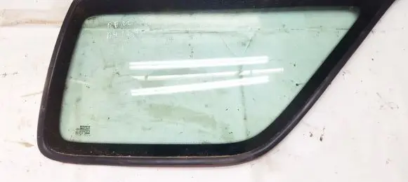Renault Laguna I Rear side window