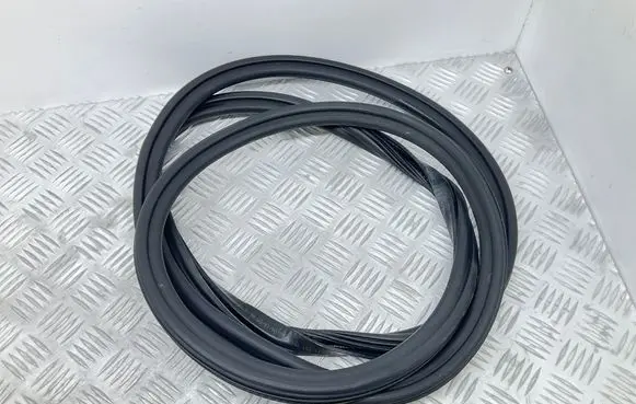 Audi A4 S4 B8 8K Front door rubber seal 8K0831721G