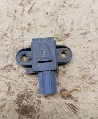 Volkswagen PASSAT B6 Airbag deployment crash/impact sensor 1K0955557A