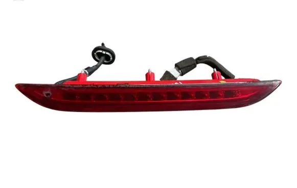 KIA Rio Third/center stoplight 
