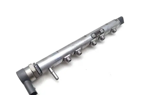 BMW 1 F20 F21 Fuel main line pipe 8514166 0281002943 0281002949