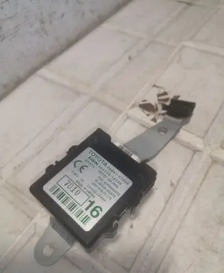Toyota Prius (XW20) Door control unit/module 8999147030 48411010740