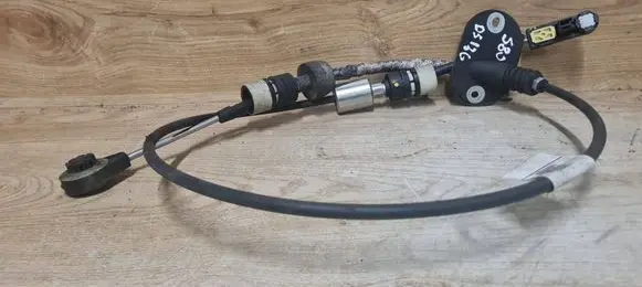 Volvo S80 Gear shift cable linkage 31259001