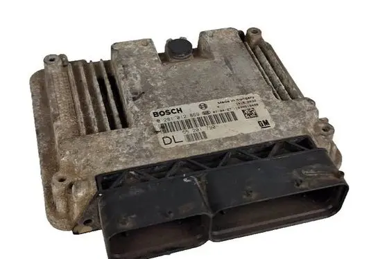 Opel Vectra C Engine control unit/module 55201790