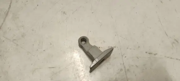 BMW 1 F40 Rear door lower hinge 5a1fca7