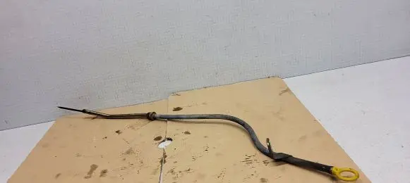 Chrysler Voyager Oil level dip stick 