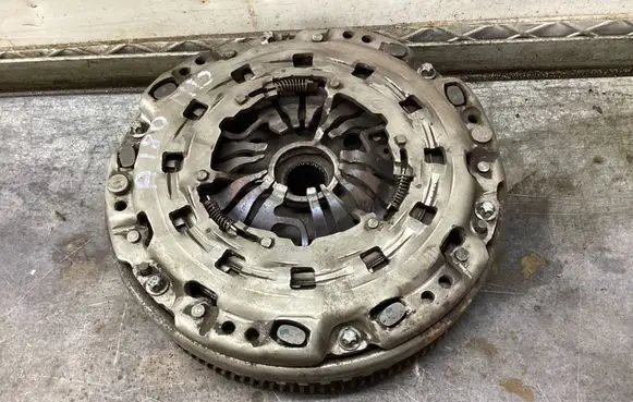 Mercedes-Benz A W169 Clutch set kit A0212501601 F2002 6E18TT