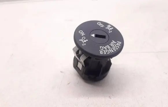 BMW 1 F20 F21 Passenger airbag on/off switch 9198886 6131