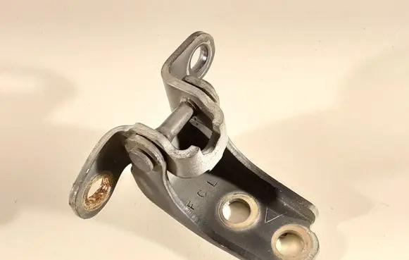 Honda Civic Front door lower hinge 