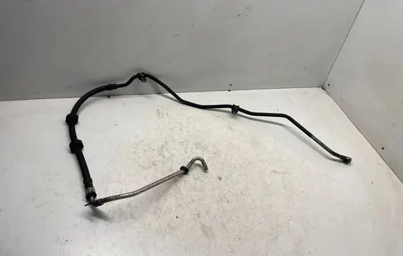 Mercedes-Benz C W204 Gearbox oil cooler pipe/hose A2045280124