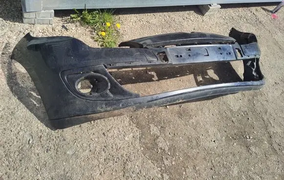 Renault Megane III Front bumper 620221285R