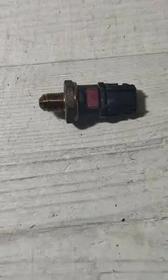 Toyota C-HR I Fuel pressure sensor 8945848020