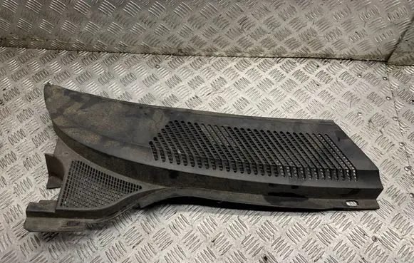 Renault Scenic I Wiper trim 8200050331
