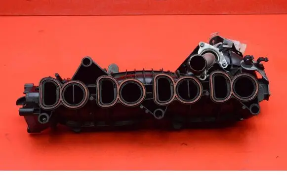 BMW 1 E82 E88 Intake manifold 7798885