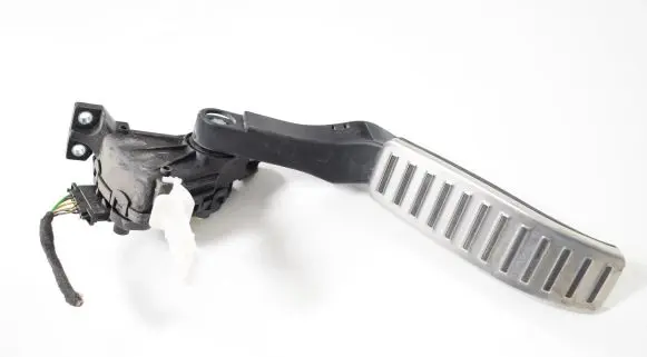 Volkswagen Touareg II Accelerator throttle pedal 7L0723507E