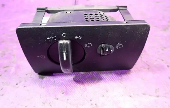 Ford Mondeo Mk III Light switch 498610