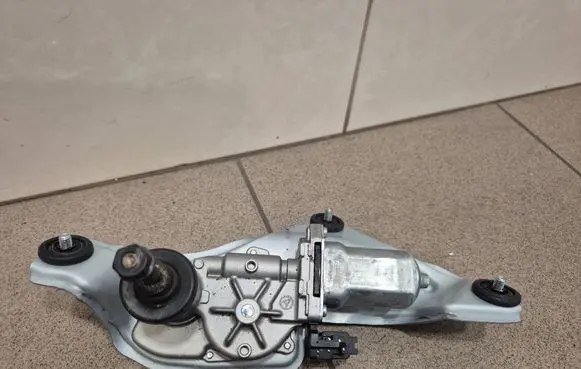 Hyundai Tucson TL Rear window wiper motor 98700D3000