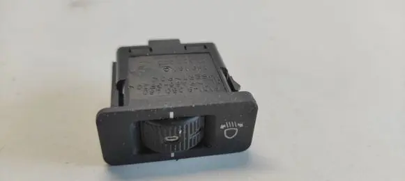 BMW 5 E39 Headlight level height control switch 61318360460 259160 21323000