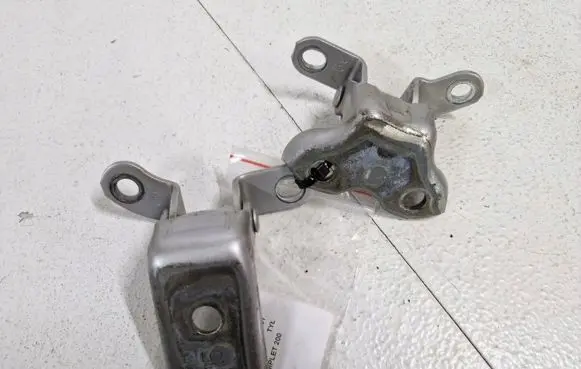 Toyota Matrix (E140) Front door hinges set 