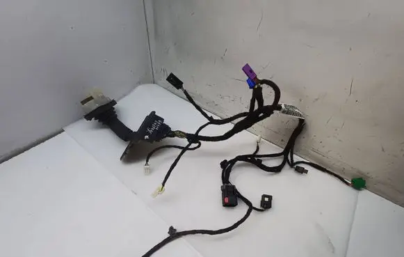 Jeep Grand Cherokee Front door wiring loom P68251723AC